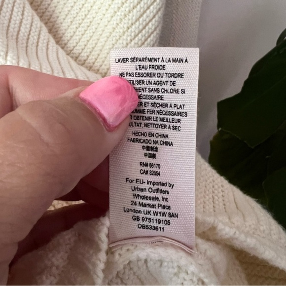 FREE PEOPLE La Brea V-Neck Sweater SIZE MEDIUM cream ribbed oversized‎ warm cozy - Picture 4 of 9